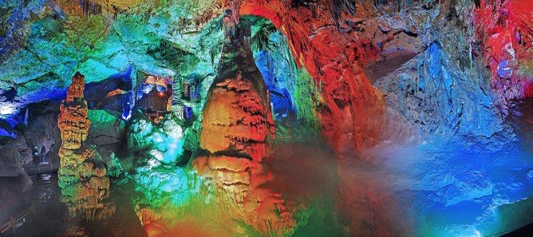 驾驶证满六年换证在外地可以吗?,解答你的疑惑