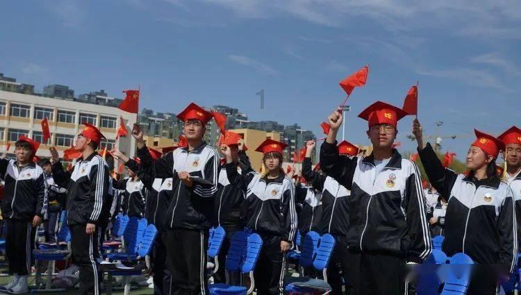 我国首条海上“智慧高速”建成通车